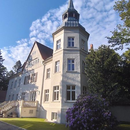 Schloss Sigroen Superior Camping Und Hotel Bad Wilsnack Exterior foto