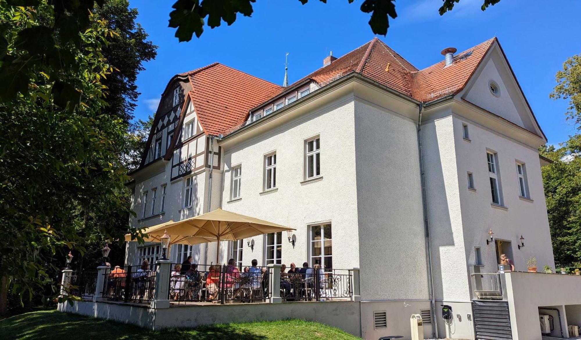 Schloss Sigroen Superior Camping Und Hotel Bad Wilsnack Exterior foto