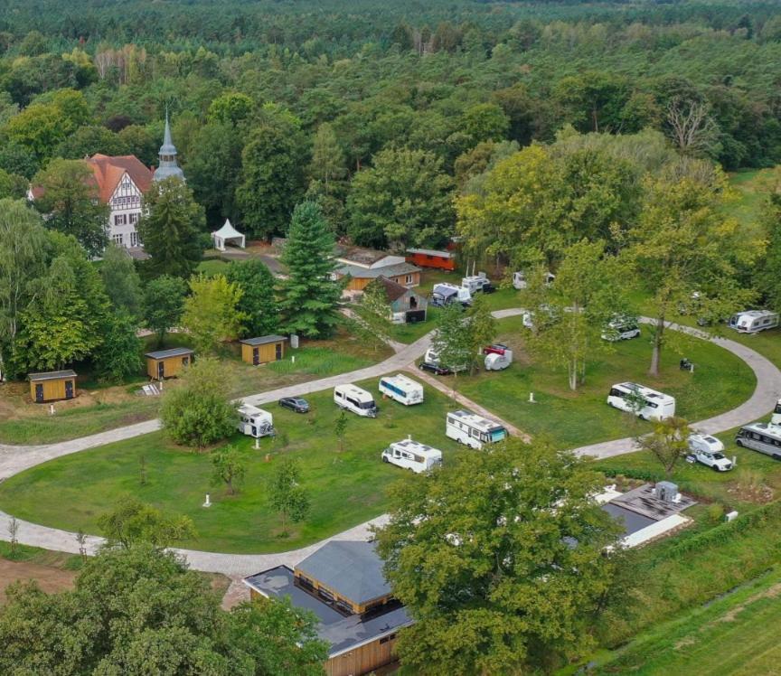 Schloss Sigroen Superior Camping Und Hotel Bad Wilsnack Exterior foto