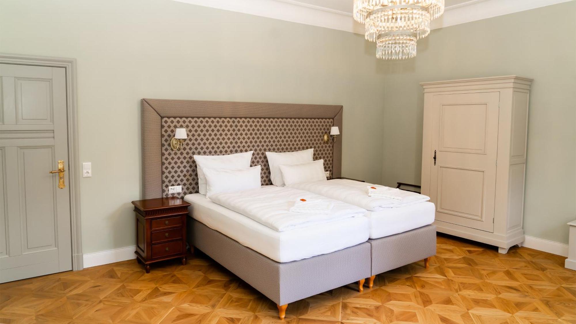 Schloss Sigroen Superior Camping Und Hotel Bad Wilsnack Exterior foto